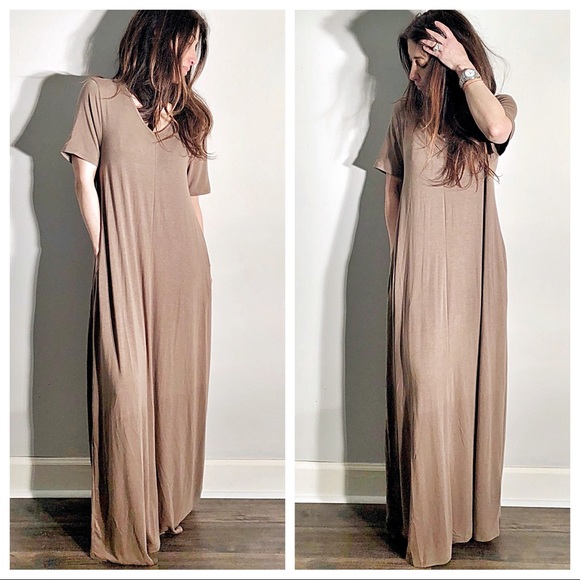10 ✨FAVORITE ✨Mocha long side pocket maxi dress - Picture 2 of 8